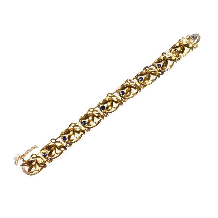 Art Nouveau 18ct gold oval leaf scroll and sapphire bracelet